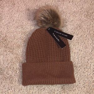 NWT Tahari Brown Knit Stretchy Beanie with Faux Fur Pom Pom One size